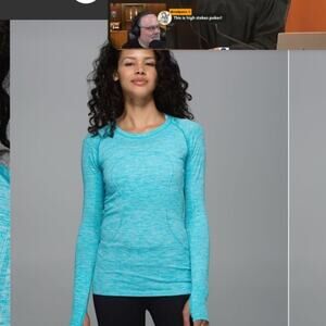 Lululemon womens Swiftly Tech Long Sleeve blue sz 4